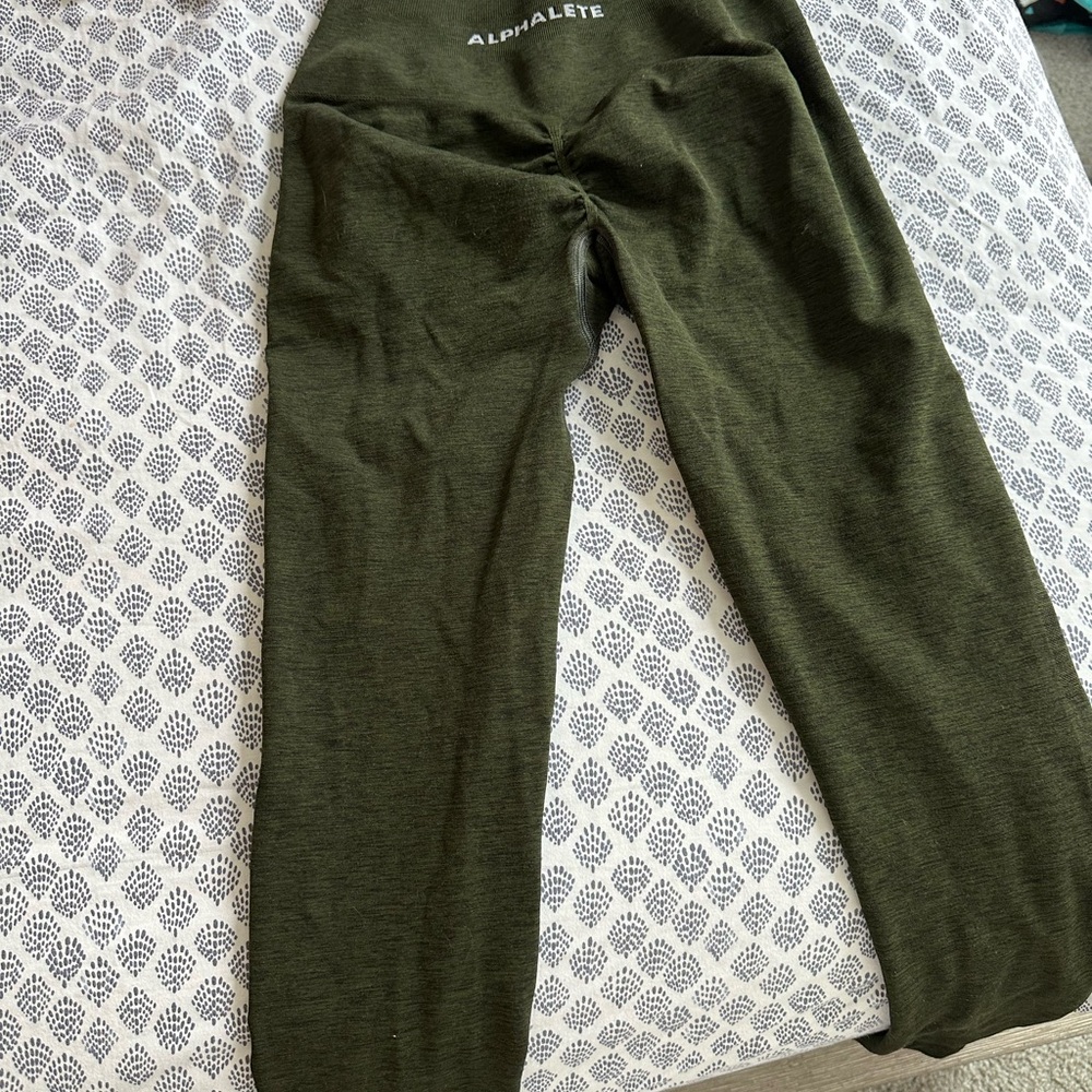 alphalete leggings
